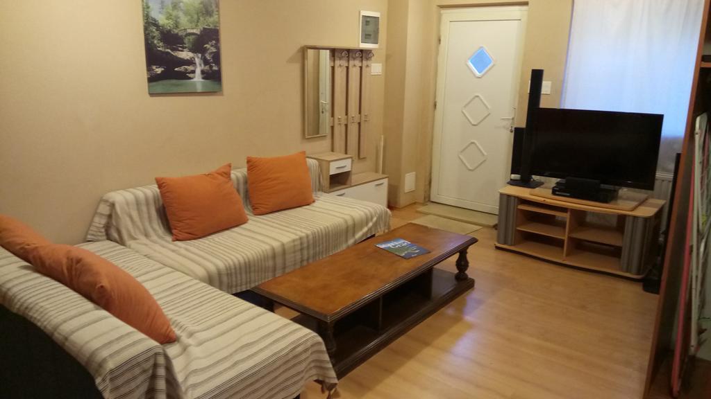 Peter&Zana Apartments Стари Град Екстериор снимка